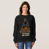 Cold Beer Dark Night Camping Drinking Camper Drink Sweatshirt (Vorne ganz)