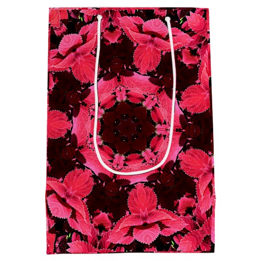 Coleus Closeup Kaleidoscope Mittlere Geschenktüte (Rückseite)