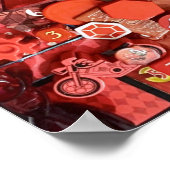 Collage aus roten Brettspielstücken Poster (Ecke)