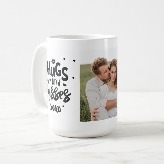 Collage Couple Foto & Hugs and Kisses Phrase Liebe Kaffeetasse (Vorderseite Links)