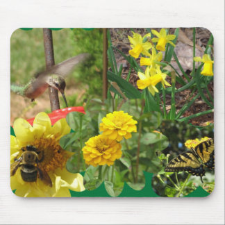 Collage der Natur im Flug Mousepad