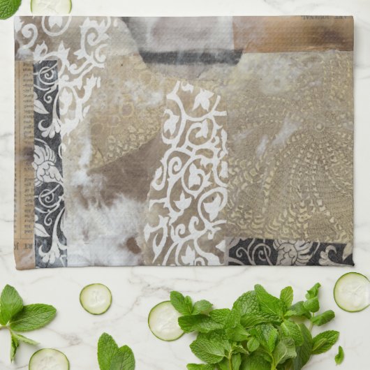 Collage Fleur II Handtuch (Gefaltet)