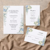 Dusty Blue White Cream Florals Wedding Einladung (Personalisiere diese Kollektion eines unabhängigen Creators.)