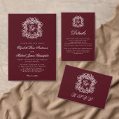 Elegant Burgundy Vintage Monogram Crest Wedding Runder Aufkleber (Personalisiere diese Kollektion eines unabhängigen Creators.)