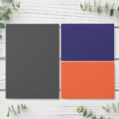 Ein roter Teppich mit einem textilen Muster wird a Geschenkschachtel (Personalisiere diese Kollektion eines unabhängigen Creators.)