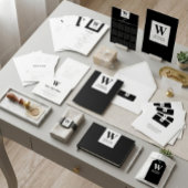 Refined Newly Wed Monogram | Black Minimalist Wedd Pappbecher