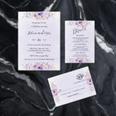 Modern Purple Minimalist Floral Wedding Invitation Einladung (Personalisiere diese Kollektion eines unabhängigen Creators.)