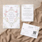 Elegant Rococo Floral Crest Wedding QR Code RSVP Karte (Personalisiere diese Kollektion eines unabhängigen Creators.)
