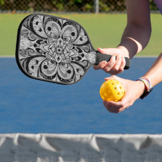 Color Symphony Mandala – Bold Psychedelic Floral Pickleball Schläger