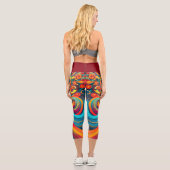Color Wave Fusion – Modern Abstract Swirl Art Capri Leggings (Rückseite)
