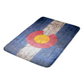 Colorado Fahne grunge Backsteine Badematte (Schrägansicht)