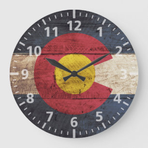 Colorado State Flag on Old Wood Grain Große Wanduhr