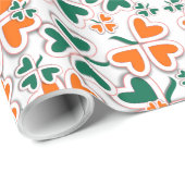 Colorful Art Deco Irish Kleeblatt Geschenkpapier (Rolleneckpunkt)