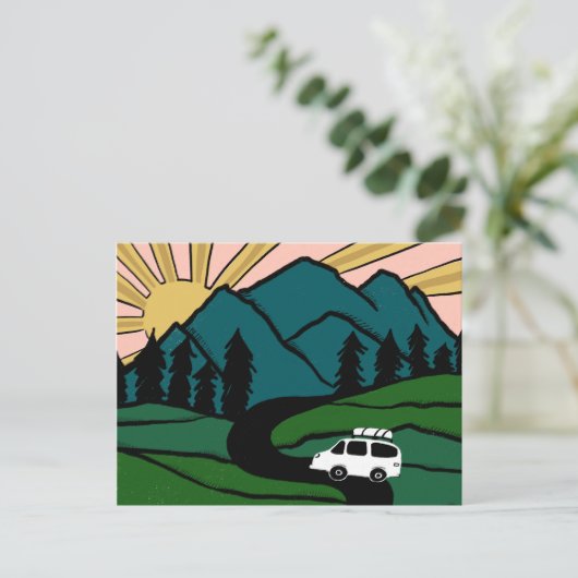 Colorful Campervan Mountains Vanlife RV Sunrise Postkarte (Stehend Vorderseite)