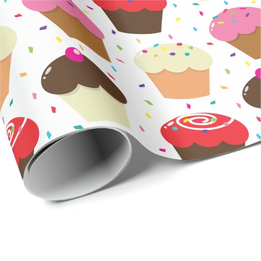 Colorful Confetti & Sprinkles Cupcakes Geschenkpapier (Rolleneckpunkt)