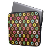 Colorful Donut Pattern In Chocolate Laptopschutzhülle (Vorderseite Links)