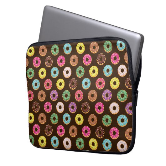Colorful Donut Pattern In Chocolate Laptopschutzhülle (Vorderseite Links)