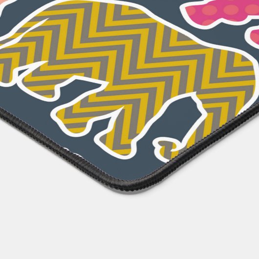 Colorful Elephants, Pattern Of Elephants, Zigzag Schreibtischunterlage (Ecke)