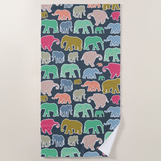 Colorful Elephants, Pattern Of Elephants, Zigzag Strandtuch (Vorderseite)