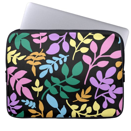 Colorful foliage in black background laptopschutzhülle (Vorderseite)