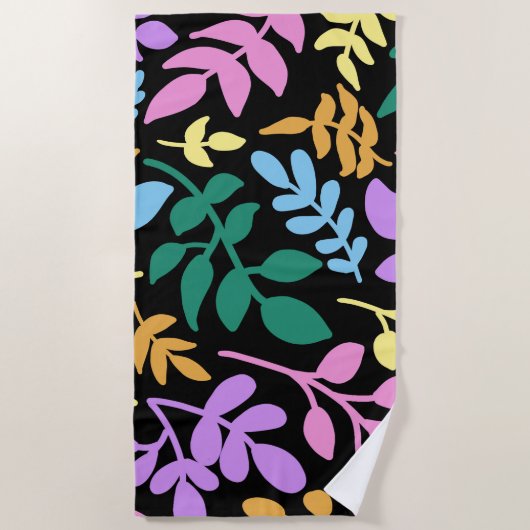 Colorful foliage in black background strandtuch (Vorderseite)