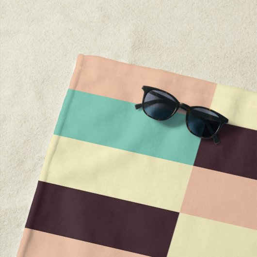 Colorful geometric pattern with vertical stripes  strandtuch (Beispiel)