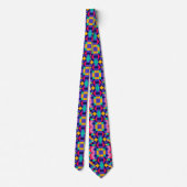 Colorful geometric-patterned tie displayed  krawatte (Rückseite)