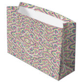 Colorful gift bag with a psychedelic pattern  große geschenktüte (Rückseite Schrägansicht)