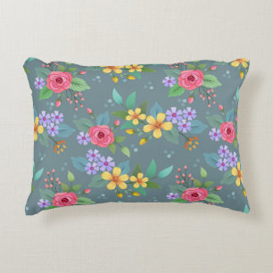 Colorful hand drawn flowers pattern vintage design dekokissen