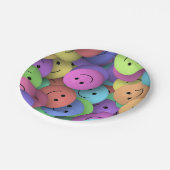 Colorful Happy Faces Emoji Pappteller (Schrägansicht)