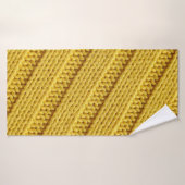 Colorful knitted textile texture. Yellow. Badehandtuch (Badehandtuch)