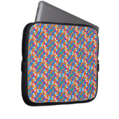 Colorful laptop sleeve with a vibrant geometric  (Vorne Rechts)