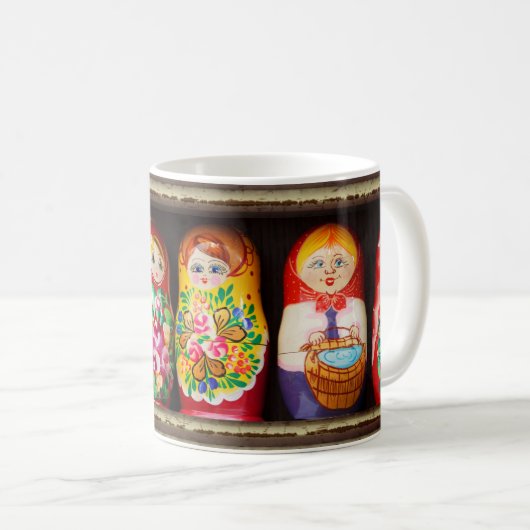 Colorful Matryoshka Dolls Kaffeetasse (VorderseiteRechts)
