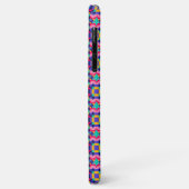 Colorful phone case featuring a vibrant geometric  (Hinten/Links)