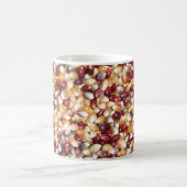 Colorful Popcorn Kernels Tasse (Mittel)