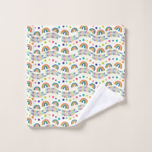 colorful rainbow-patterned towel set and washcloth (Waschlappen)
