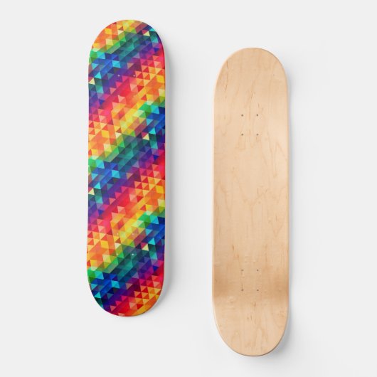 Colorful Rainbow Triangle Repeating Shape Pattern Skateboard (Vorderseite)