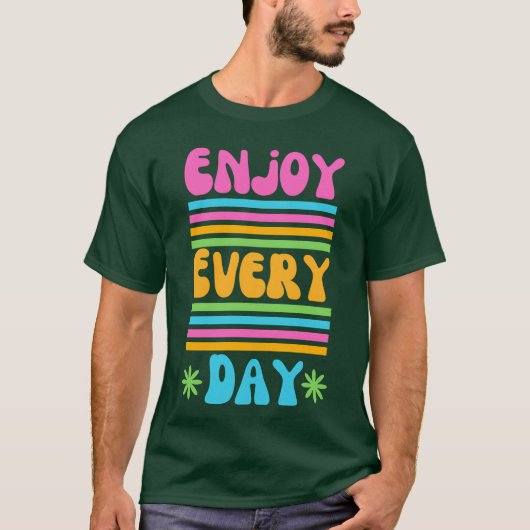 Colorful Retro Aesthetic Quote retro T-Shirt (Vorderseite)