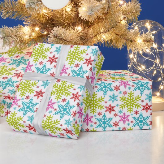 Colorful Retro Snowflakes Christmas Geschenkpapier (Feiertage)