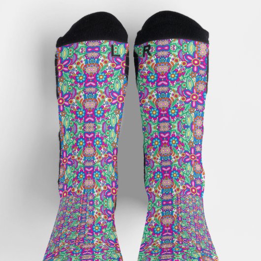 Colorful socks with intricate geometric patterns  socken (Oben)