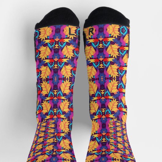 Colorful socks with vibrant abstract patterns socken (Oben)