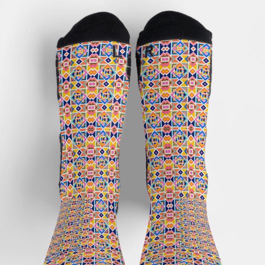 Colorful socks with vibrant geometric patterns  socken (Oben)