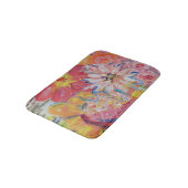 Colorful Suns by Lydia's Art Sangria Badematte (Schrägansicht)