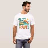 Colorful Travel Vacation Adventure T-Shirt (Vorne ganz)