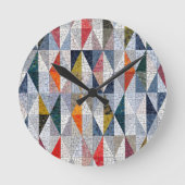 Colorful Triangles Geometric pattern Runde Wanduhr (Vorderseite)