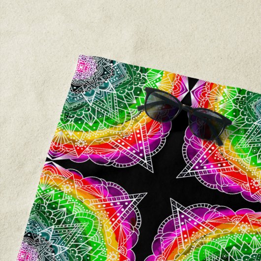 Colour Burst Rainbow Prism Mandala Strandtuch (Beispiel)