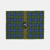 Colquhoun-Monogramm-Tartan Fleecedecke (Vorderseite (Horizontal))