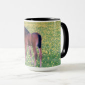 Colt in Dandelion Field Tasse (VorderseiteRechts)