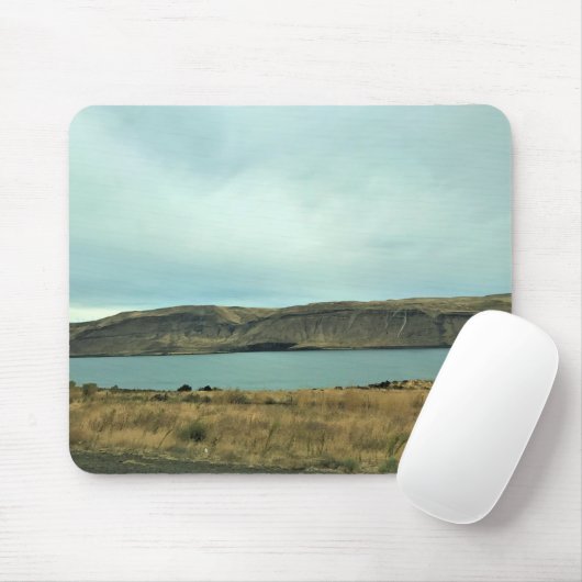 Columbia River, Arlington, Oregon Mousepad (Mit Mouse)