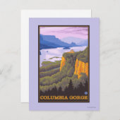 Columbia River Gorge Scene mit Crown Point Postkarte (Vorne/Hinten)